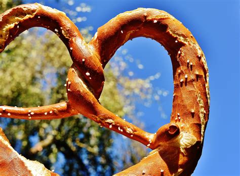 Food history: the pretzel - ErinNudi.com
