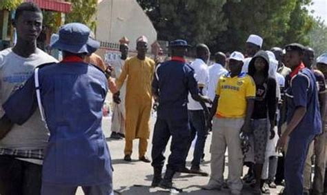 Nigeria hommes arrêtés accusés de préparer un mariage gay Gay