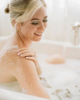 Bathing Blonde Boudoir Porn Pictures Xxx Photos Sex Images Pictoa