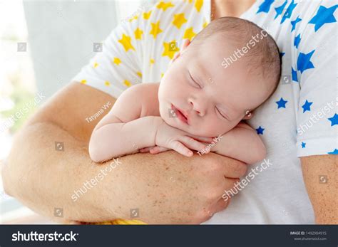 Strong Daddy Holding Naked Newborn Baby Stock Photo Shutterstock