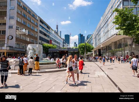 Frankfurt high street, Germany Stock Photo - Alamy
