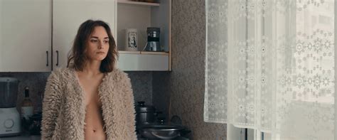 Nude Video Celebs Darya Plakhtiy Nude Falling