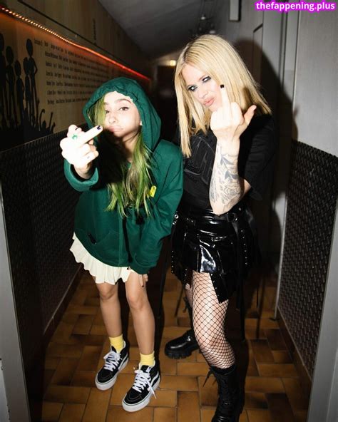 Avril Lavigne AvrilLavigne Nude OnlyFans Photo The Fappening Plus