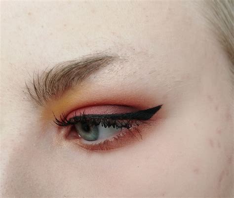 Yeah I Lost Half Of My Eyebrows But I Love A Warm Look Makeup