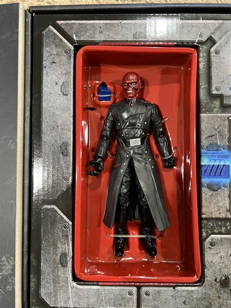 Marvel Legends Red Skull Tesseract Outlet