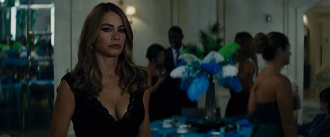 Naked Sofia Vergara In Hot Pursuit