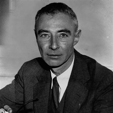 J Robert Oppenheimer Biography Manhattan Project Atomic Bomb