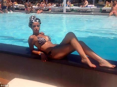 Tự tử vì bị người yêu cũ tung clip sex với bạn trai mới lên mạng