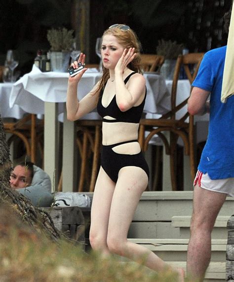 Hot Sexy Ellie Bamber Bikini Pics