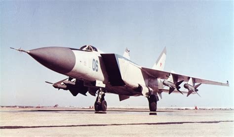 МиГ 25 (9 фото): максимальная скорость сверхзвукового самолета ...