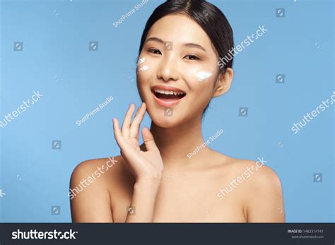 Cheerful Beautiful Woman Naked Shoulders Dermatology Stock Photo 1482314741 Shutterstock