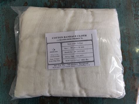 White Absorbent Cotton Gauze For Hospital Bandage Size 90cm X 18m At