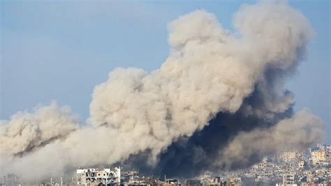 La Polic A Hot Que Posa En Lencer A Er Tica Infobae