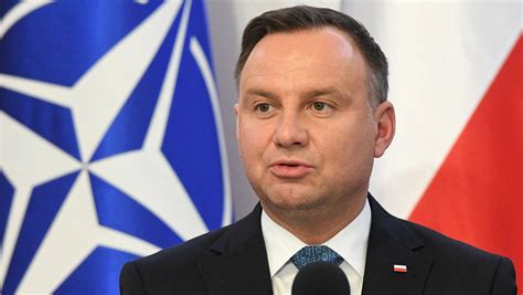 Prezydent Andrzej Duda Wr Czy Pi Nominacji Wojskowych Wiadomo Ci