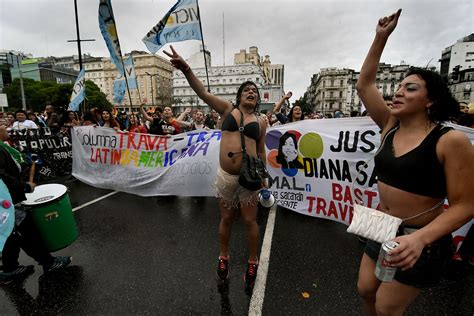 35 Fotos De La Marcha Del Orgullo Gay En Buenos Aires Infobae