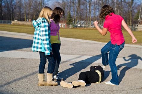 Teens And Risky Behaviors Violence At School Sheknows