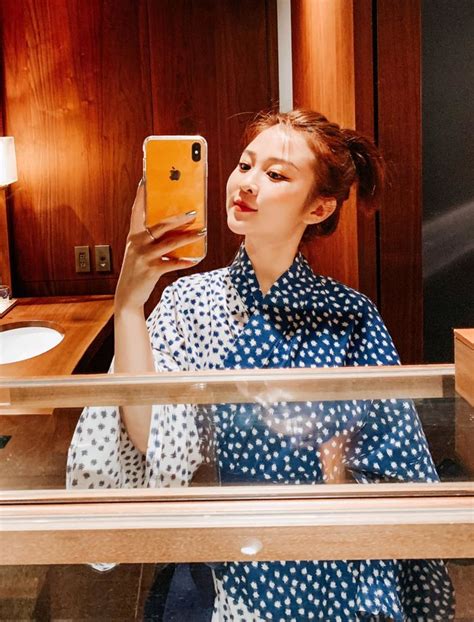 Ngo I Ribi Sachi Y L D N Hot Girl T Ng G Y Ch V Tham Gia Trong C C D N Tri U View C A