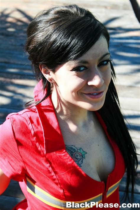 Inked Brunette Vanessa Has Sex With A Black Man While Wearing Leg