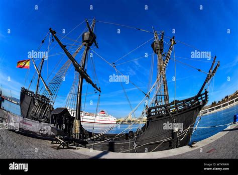 Spanish Sailing Ship Hi Res Stock Photography And Images Alamy