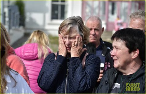 Sinead O'Connor's Funeral Photos Show Hundreds of Mourners Crowding ...