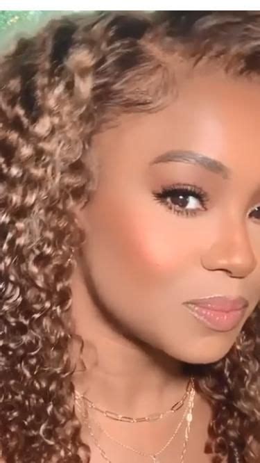 Beyonce Inspired Honey Blonde Curly Wig Install Slay The Color Blonde Curly Wig Beauty Hair