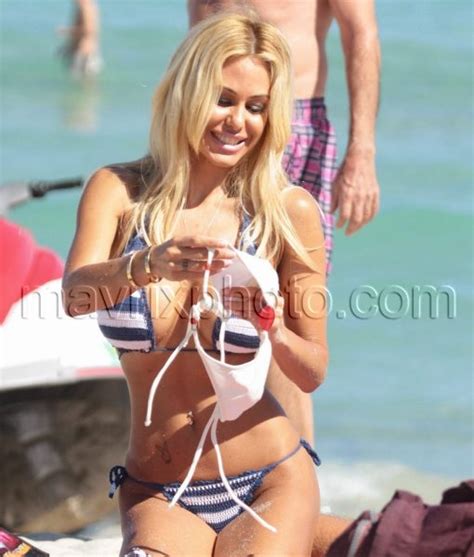 Sandra Smith Fox News Bikini