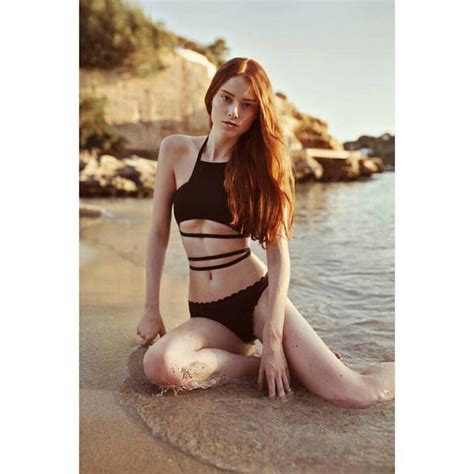 Hot Sexy Jenna Thiam Bikini Pics