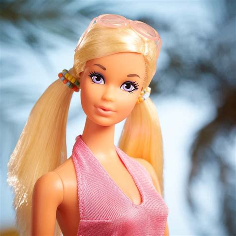 Malibu Barbie Gift Set – Mattel Creations