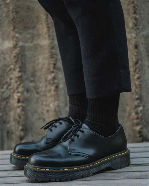 1461 Bex Smooth Leather Oxford Shoes in Black | Dr. Martens | Leather oxford shoes, Oxford shoes ...