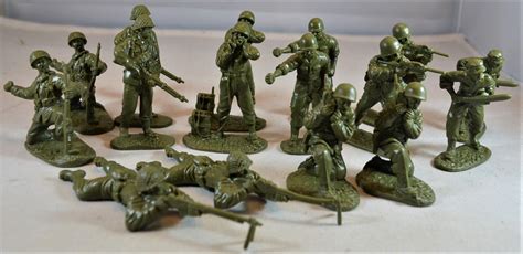 Classic Toy Soldiers World War II US Infantry Set 2 Green – MicShaun's ...