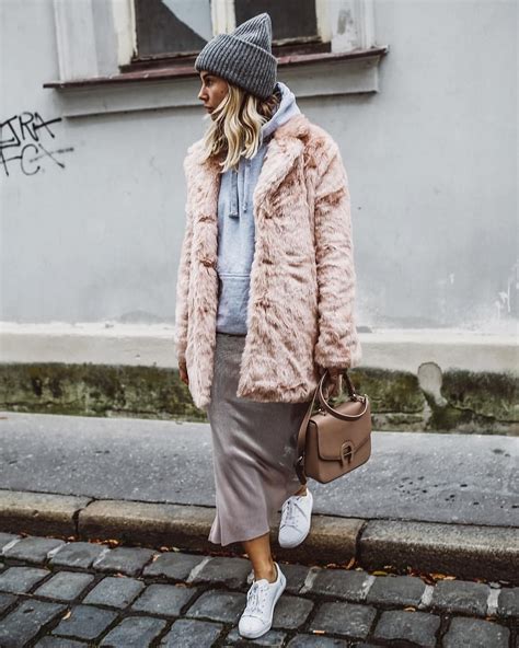 Бежевая куртка с чем носить шапка (63 фото)