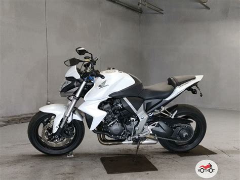 Купить б у Honda CB 1000R инжектор 6 передач в Москве белый naked bike 2010 года на Авто ру ID