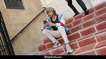 Gay Colombian Twink Guys Meet Via Online App Which Leads To Hard Bareback Fuck Xnxx