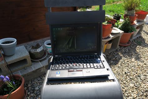 ThinkPad X220 in its natural habitat : r/thinkpad