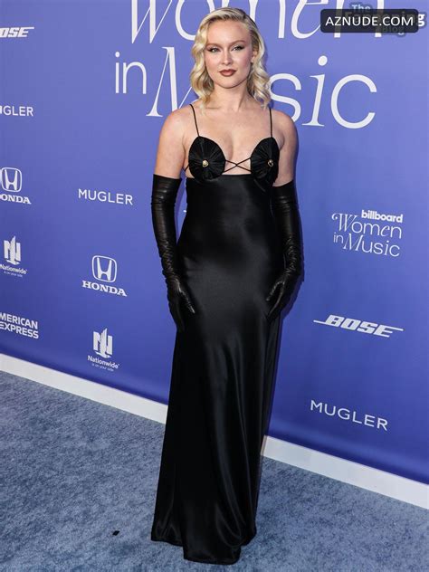 Zara Larsson Sexy Shows Off Her Hot Tits At The Billboard Women In Music Awards In