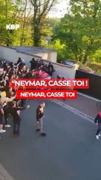 Des Supporters Parisiens Sont Venus Au Domicile De Neymar Pour R Clamer