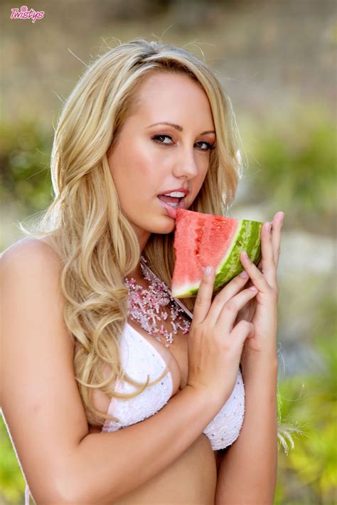 Cutie With Big Boobs Brett Rossi Plays With Her Wet Pussy Outdoor Porn Pictures XXX Photos Sex