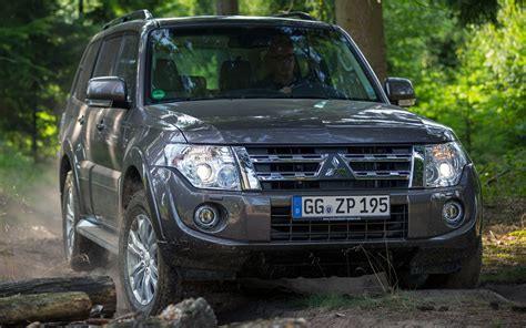 Mitsubishi Pajero (2025) цена и характеристики, фотографии и обзор
