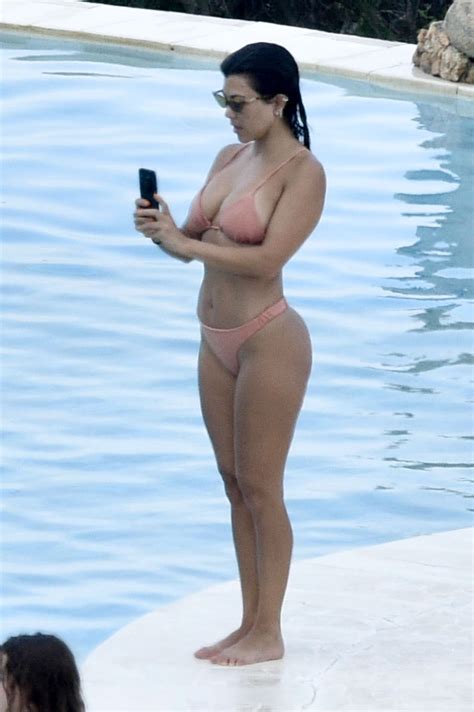 Kourtney Kardashian Bikini Candids In Costa Smeralda Hot Celebs Home