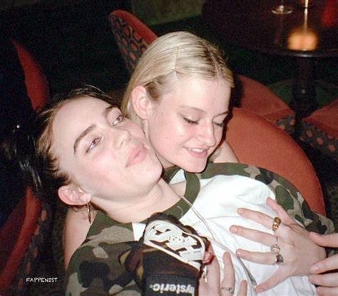 Billie Eilish Big Tits Groped By Girlfriend Fappenist
