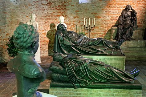 Lapidarium Alter S Dlicher Friedhof Bild Kaufen Lookphotos