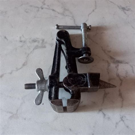 Тиски настольные – купить в Самаре, цена 1 200 руб., продано 5 декабря ...