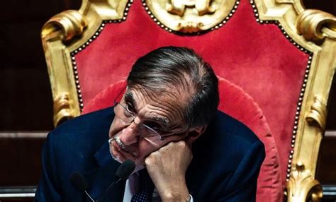 La Russa Show Un Figlio Gay Che Dispiacere Il Busto Di Mussolini A Sua Sorella