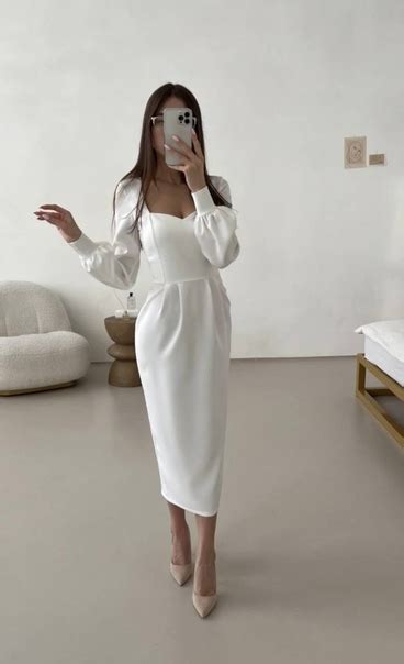 Вечернее платье-футляр в длине миди. Подходит под любой случай: на ...