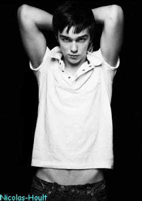 Gay Cultes Gay Cultes Aime Nicolas Hoult