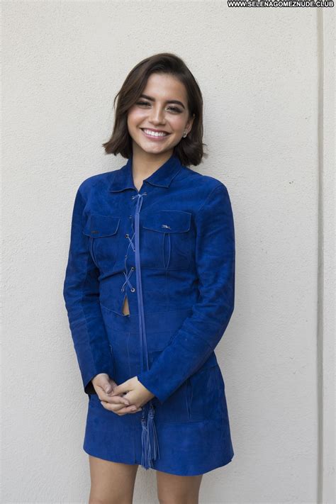 Isabela Moner Babe Posing Hot Beautiful Sexy Celebrity