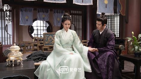 Top 10 phim Trung hot nhất tháng 8 Siêu phẩm của Nhậm Gia Luân công phá cực đỉnh hạng 1 từng