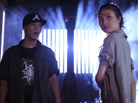 Hot girl Hạnh Sino bất ngờ nhận giải lớn tại Liên hoan phim Việt Nam