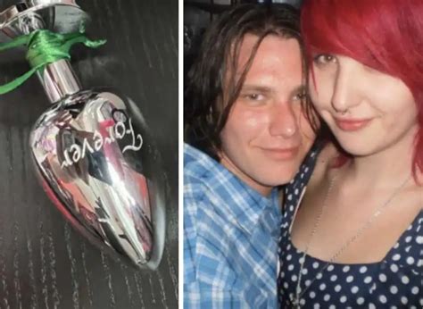 Una Ragazza Viaggiava Indossando Un Sex Toy Che Al Suo Interno Aveva Le Ceneri Del Suo Ragazzo