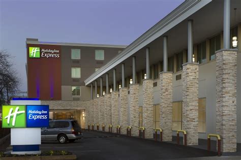 Holiday Inn Express Baltimore At The Stadiums Md Bwi Airport Park